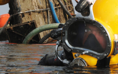 What is an Engineer Diver?